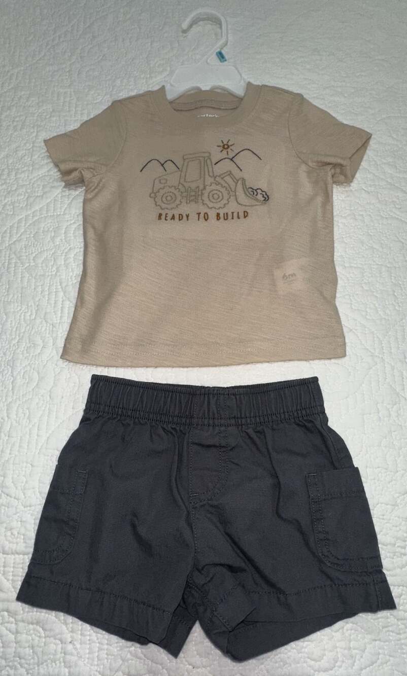 NWOT Carter's Boy's T-Shirt & Shorts Set Construction Size 6m